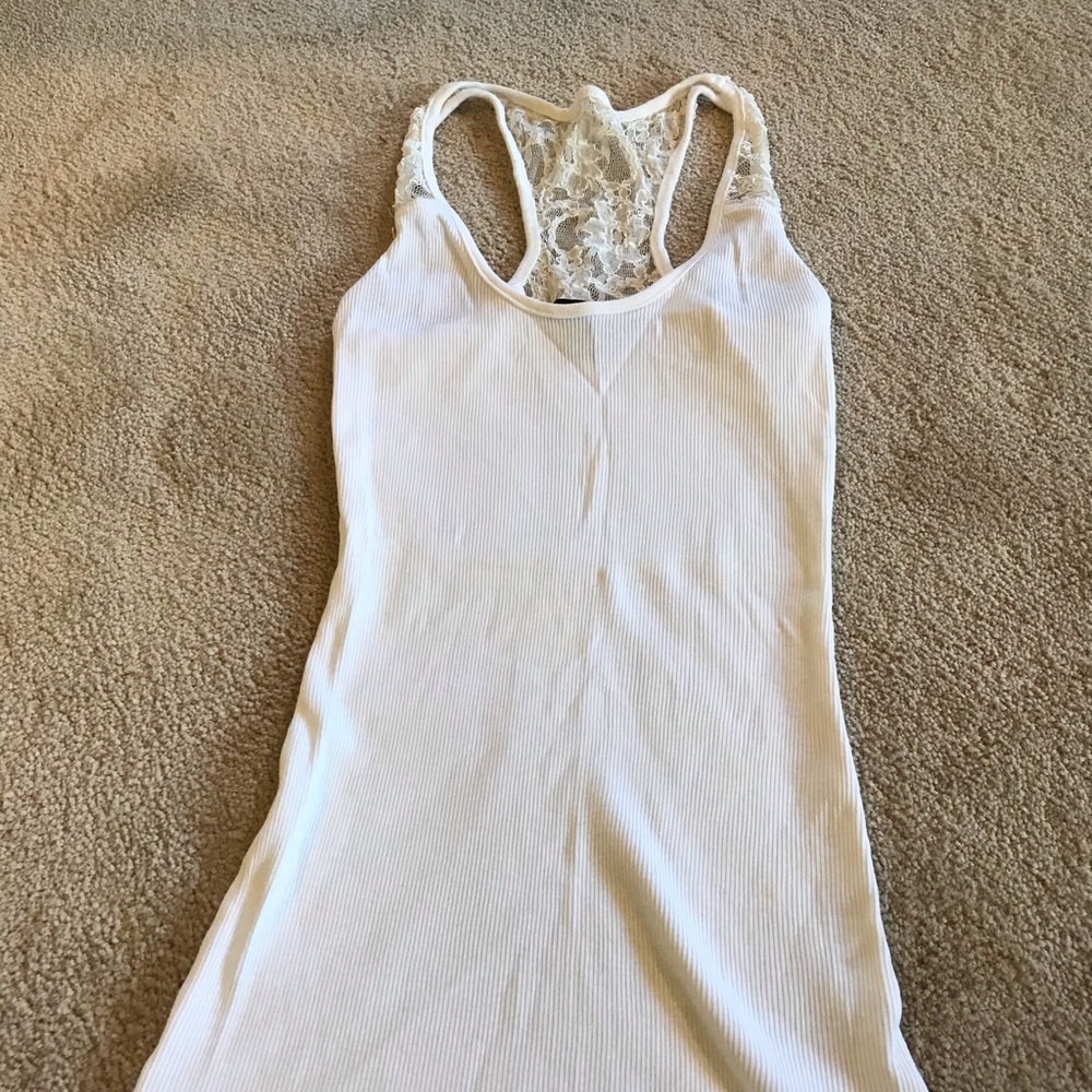🛍🛍🛍WHITE LACY TANK TOP🛍🛍🛍